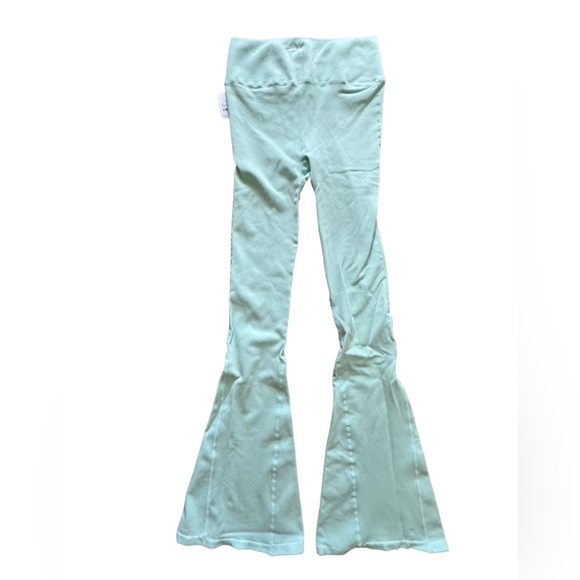 FREE PEOPLE Movement Rich Soul Flared Leg Pant legging Jade Ice M/L NWT $90 - Picture 8 of 9